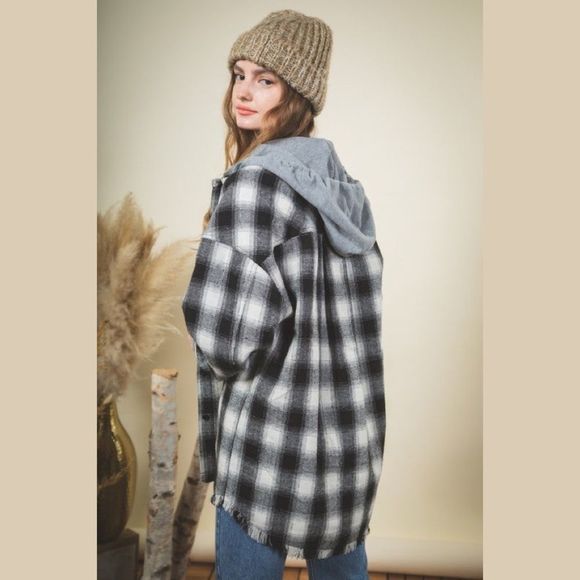 NWT Black and White Plaid Hooded Button Down Shacket, Large - Picture 5 of 8